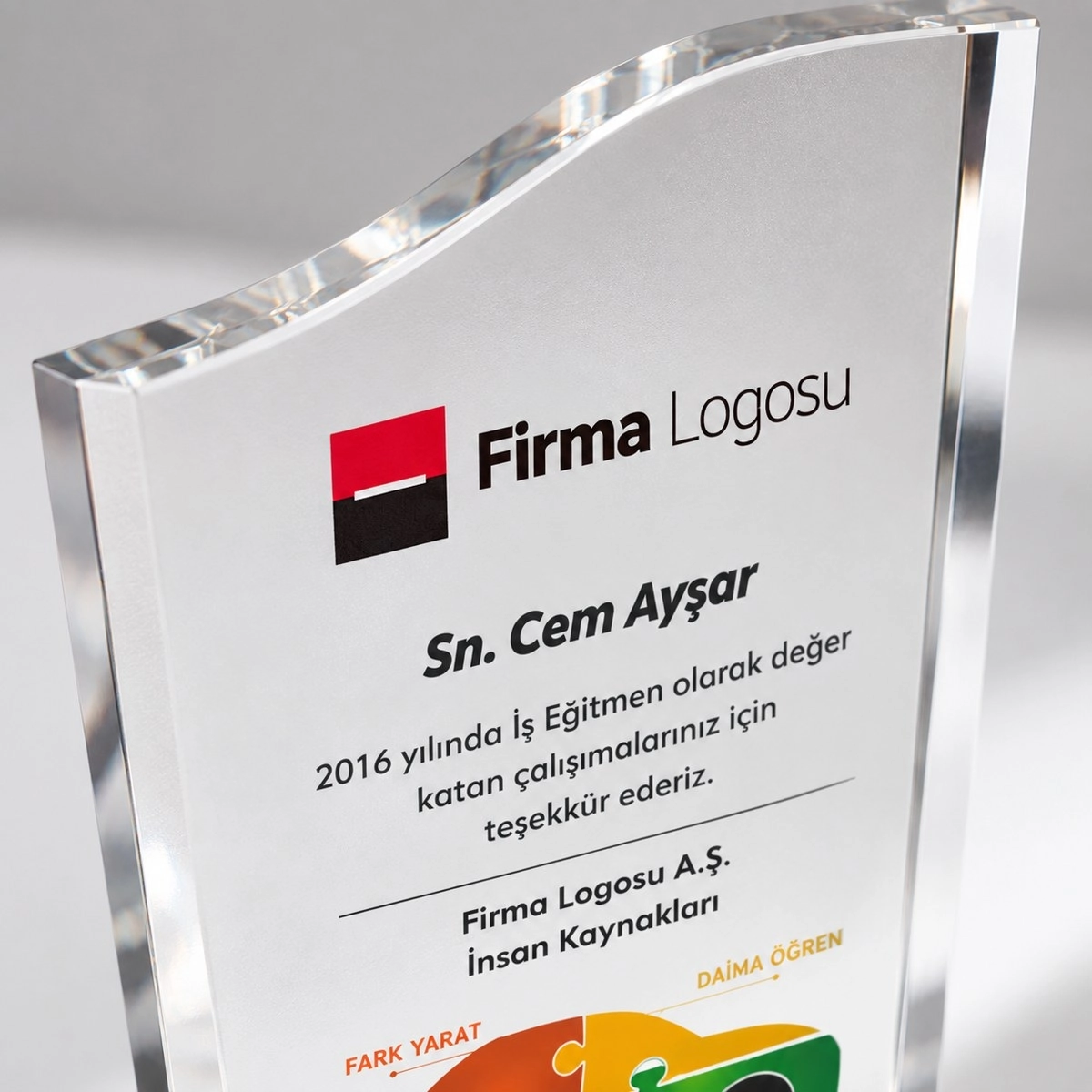 Dalgalı Kristal Plaket - Kişiye Özel Baskılı