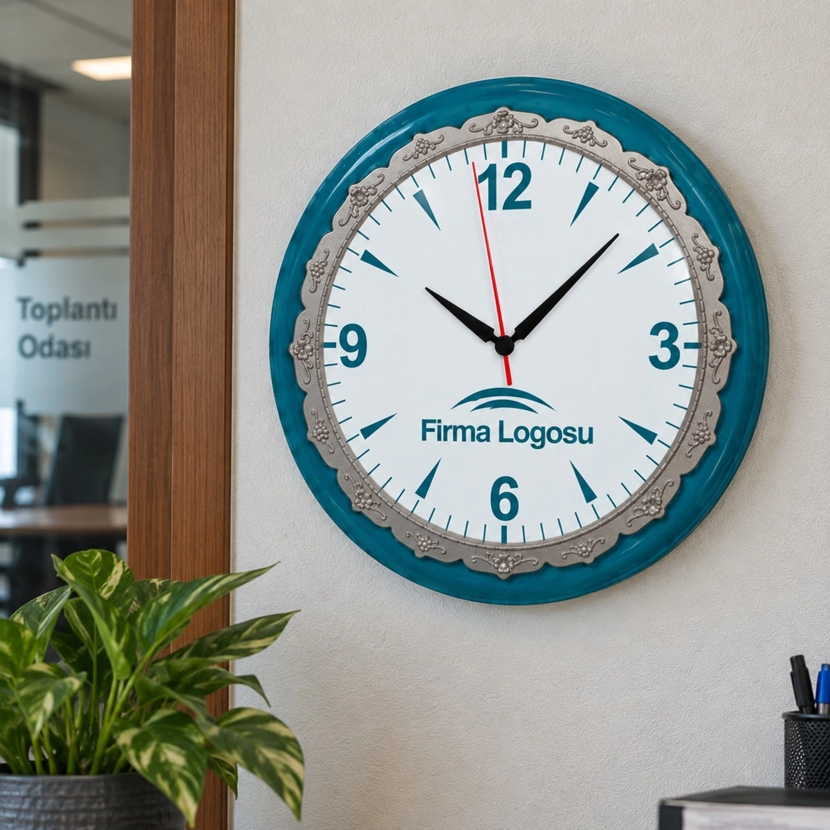 Desenli Duvar Saati 32 cm - Logo Baskılı